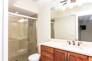 610 Forest, Saint Louis, MO 63105 - Photo 10