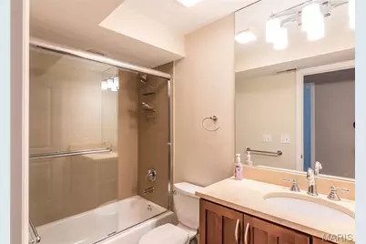 610 Forest #2, Saint Louis, MO 63105 - Photo 14