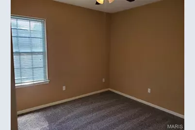 121 Saint James, Saint Peters, MO 63376 - Photo 6