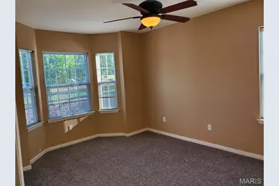121 Saint James, Saint Peters, MO 63376 - Photo 4