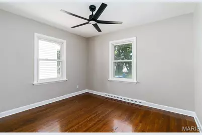 145 Chateau Drive, Florissant, MO 63031 - Photo 10