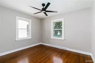 145 Chateau Dr, Florissant, MO 63031 - Photo 10