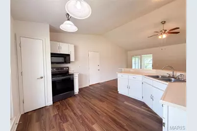 1354 Great Warrior Drive, O'Fallon, MO 63366 - Photo 2