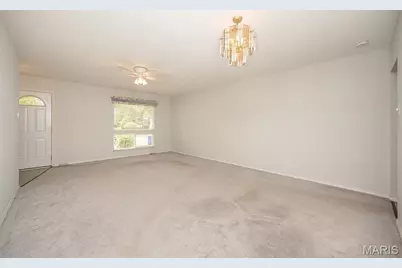36 Park Charles Boulevard, Saint Peters, MO 63376 - Photo 12