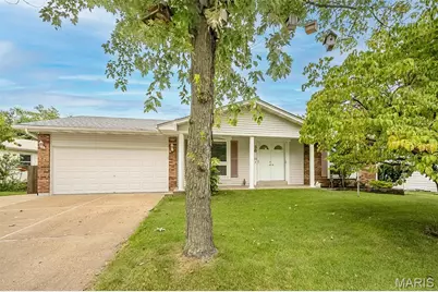 36 Park Charles Boulevard N, Saint Peters, MO 63376 - Photo 1