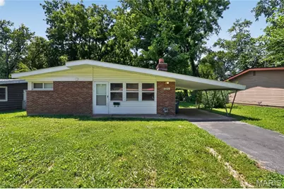 6851 Woodhurst Drive, Berkeley, MO 63134 - Photo 1
