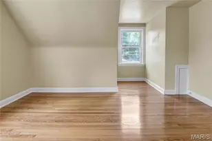 1545 Moore Pl, University City, MO 63130 - Photo 22