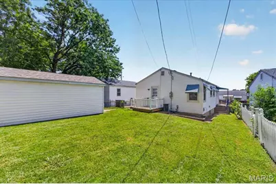 5541 Wyoming Street, Saint Louis, MO 63139 - Photo 22
