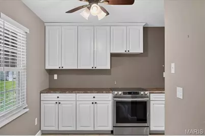 5541 Wyoming Street, Saint Louis, MO 63139 - Photo 6
