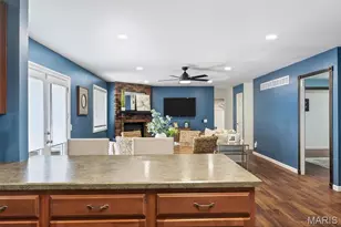 1060 Timberwood Trails Dr, Florissant, MO 63031 - Photo 8