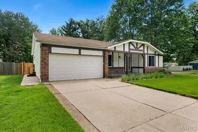 1060 Timberwood Trails Drive, Florissant, MO 63031 - Photo 1