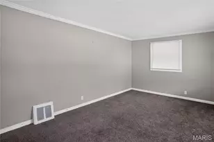 636 Science Hill Dr, Saint Louis, MO 63137 - Photo 6