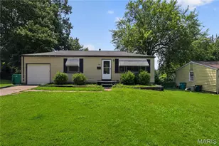 636 Science Hill Dr, Saint Louis, MO 63137 - Photo 2