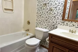 13256 Andiron Ct, Saint Louis, MO 63146 - Photo 6