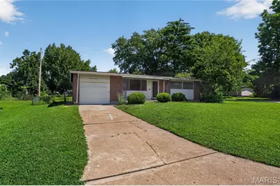1721 Emery Drive, Saint Louis, MO 63136 - Photo 1