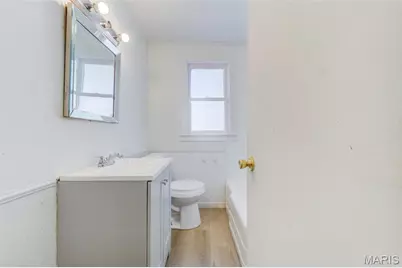121 Coburg Drive, Saint Louis, MO 63137 - Photo 8