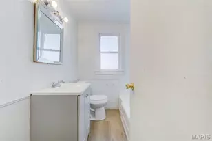 121 Coburg Dr, Saint Louis, MO 63137 - Photo 8