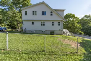 803 E 3rd St, De Soto, MO 63020 - Photo 38