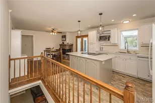12112 Greenwalk Dr, Saint Louis, MO 63146 - Photo 6