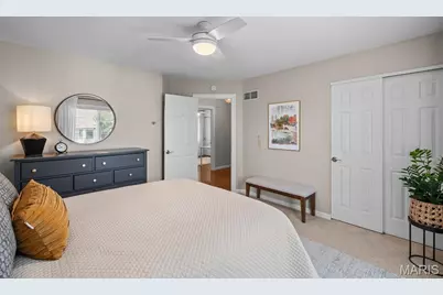 608 Westledge Court, Des Peres, MO 63131 - Photo 32