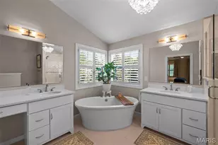 608 Westledge Ct, Des Peres, MO 63131 - Photo 42