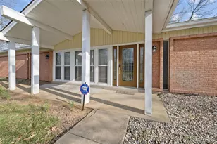 4649 McIlroy Dr, Saint Louis, MO 63128 - Photo 2