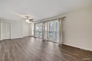 4649 McIlroy Dr, Saint Louis, MO 63128 - Photo 8