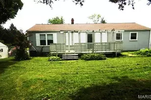 26 Capitol Hill Dr, Saint Louis, MO 63136 - Photo 2