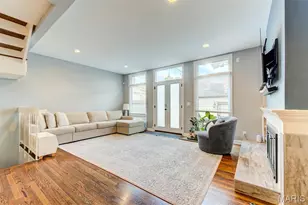 114 W Pine Pl, Saint Louis, MO 63108 - Photo 18