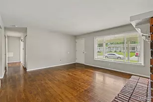 1307 Claudine Dr, Saint Louis, MO 63138 - Photo 6