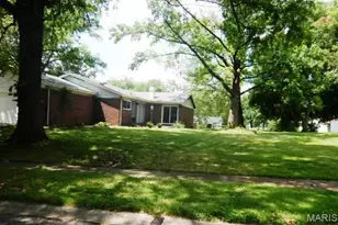11720 Sheffield Dr, Florissant, MO 63033 - Photo 2
