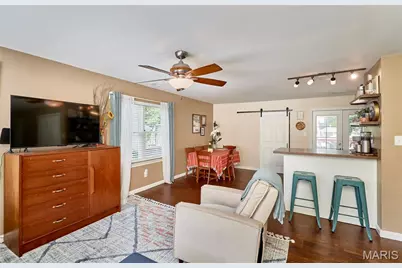 1375 Mobile Court, Saint Louis, MO 63139 - Photo 4