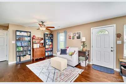 1375 Mobile Court, Saint Louis, MO 63139 - Photo 16