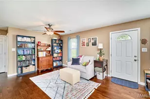 1375 Mobile Ct, Saint Louis, MO 63139 - Photo 16