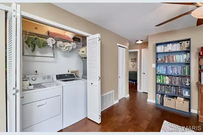 1375 Mobile Court, Saint Louis, MO 63139 - Photo 6