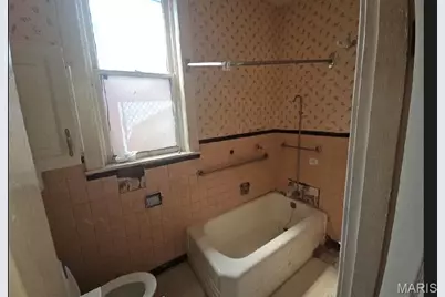 4810 Northland Avenue, Saint Louis, MO 63113 - Photo 10