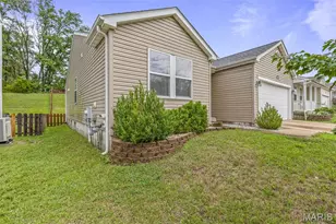 1242 Oakholt Ct, Herculaneum, MO 63048 - Photo 4