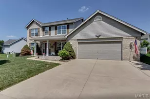 128 Coppersmith Ct, Saint Charles, MO 63301 - Photo 2