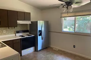 34 Orchard Hills Dr, Saint Peters, MO 63376 - Photo 6