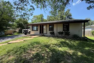 34 Orchard Hills Dr, Saint Peters, MO 63376 - Photo 2