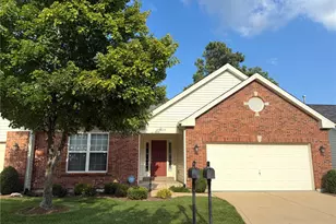 704 Villas Estates Dr, Unincorporated, MO 63026 - Photo 2