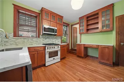 7051 Waterman Avenue, University City, MO 63130 - Photo 6