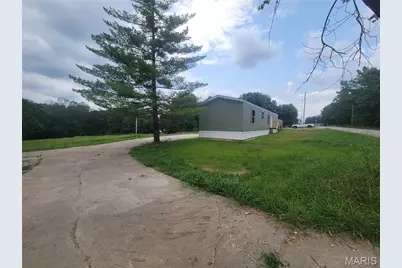 755 S Chantilly Road, Moscow Mills, MO 63362 - Photo 1