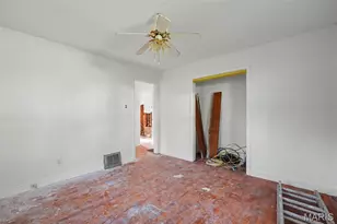 10068 Stimson Dr, Saint Louis, MO 63137 - Photo 12