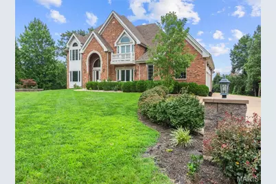 360 Laduemont Drive, Saint Louis, MO 63141 - Photo 1