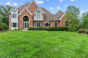 360 Laduemont Dr, Saint Louis, MO 63141 - Photo 2