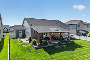 345 Mystic Brook Dr, O'Fallon, MO 63366 - Photo 34