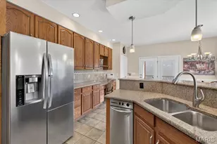 4551 Kerth Forest Dr, Saint Louis, MO 63128 - Photo 22
