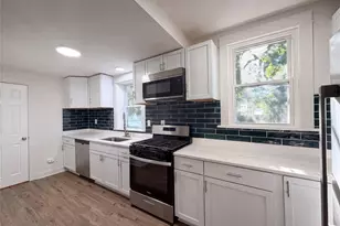 415 N 4th St, Saint Charles, MO 63301 - Photo 6