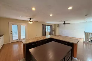 1515 Shadow Ln, Saint Charles, MO 63303 - Photo 10